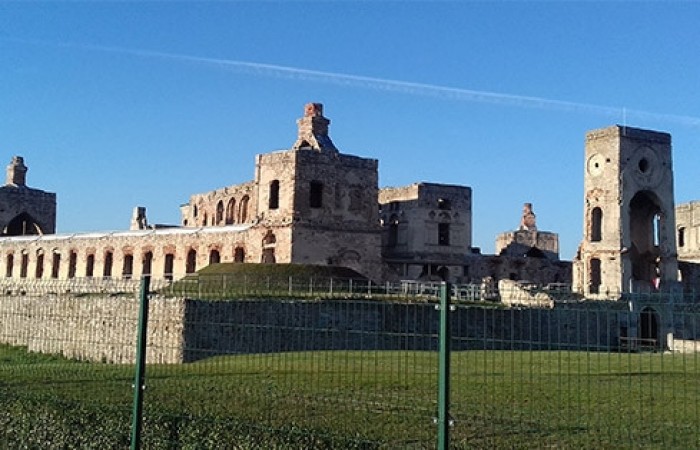 Krzyżtopór Castle in Ujazd